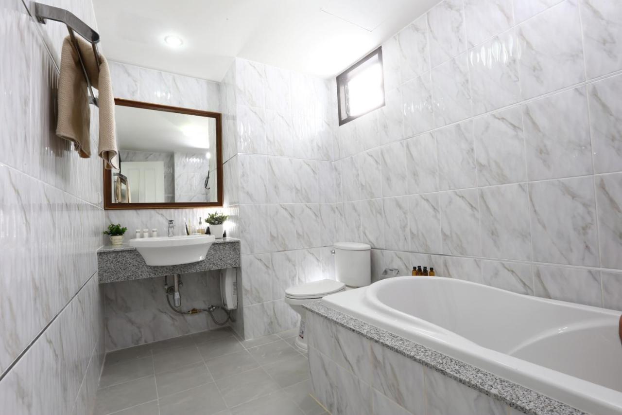 Double Tree Residence Chiang Mai Esterno foto